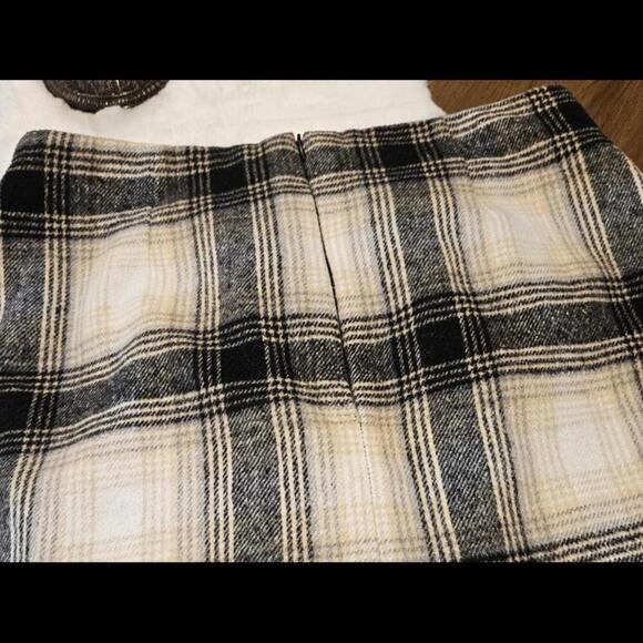 Earthbound Trading Co. Plaid  Wool Skirt - Size Large - Picture 2 of 6
